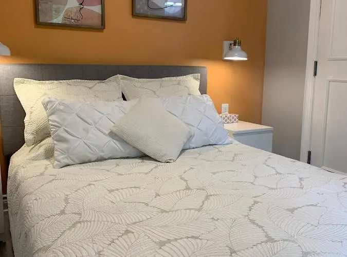 Ambiance By The Falls Cozy Suite